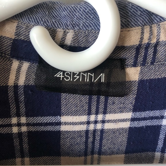 3/$30 Plaid Button Down Top by 4S13NNA - Picture 4 of 4